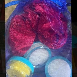 Lip scrub bundle👄🤗